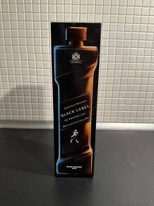 Limitovaná edice whisky Johnie Walker - Blade Runner 2049 - 2