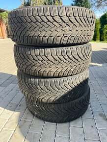 Zimní pneu 205/55 R16 - 2