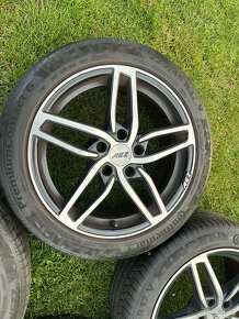 4x alu disky 5x112 R17, letní pneu - 2