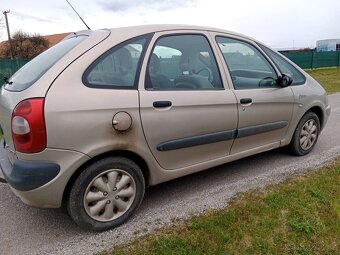 Citroën Xsara Picasso 2.0 HDi/66 KW - tažné - 2