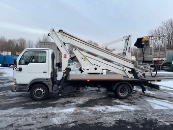 Autoplošina Nissan cabstar 21 m - 2