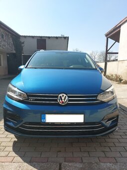 Prodám VW Touran 2.0 TDi, R-line, 110 kw, r.v. 2016 - 2