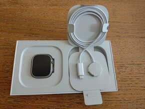 Apple Watch Ultra 2 49mm Titanium - 2