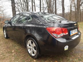 Chevrolet Cruze 1,6 83 kw benzín,12/2009, 151 tkm - 2