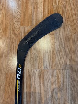 Prodám hokejku Bauer Supreme S170 - 2