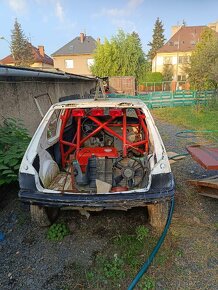 Vyrámováná Karoserie Peugeot 205 - 2