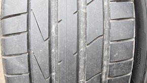 Letní pneu 235/40/19 Hankook - 2