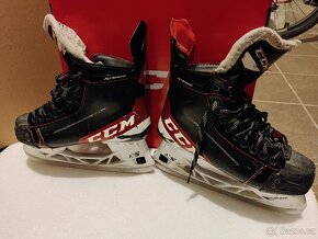 Brusle CCM Jetspeed FT475 - 2