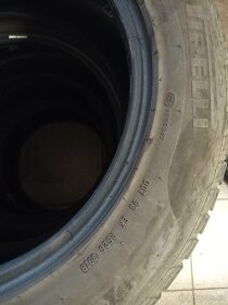 Prodám zimní pneu 235/55 /17 Pirelli - 2