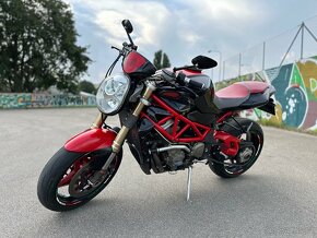 MV Agusta Brutale 910S - 2