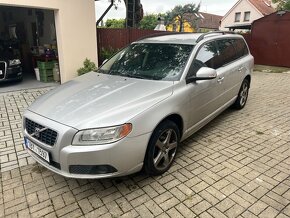 Prodám Volvo V70D RV 2010. Výhodnější na ND. - 2