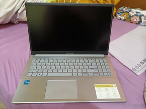 Asus Vivobook - 2