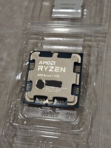 AMD Ryzen 7700 - 2