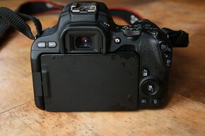 Canon EOS 200d - 2