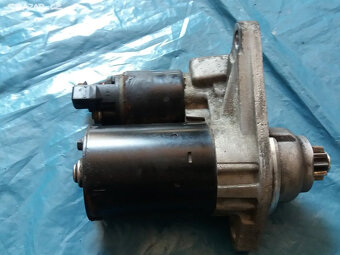 alternator,STARTER fabia 1,2 htp-1,4mpi cena 1000kč kus - 2