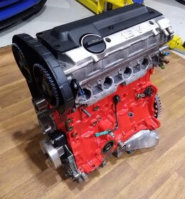 Závodní motor Peugeot/Citroen 2.0 306 GTI/XSARA/205 - 2