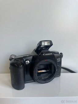 Canon EOS 3000 - 2