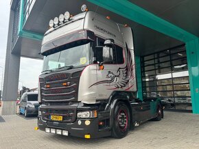 Scania R580 V8 Silver Griffin 97/100 / PTO / 1.majitel - 2