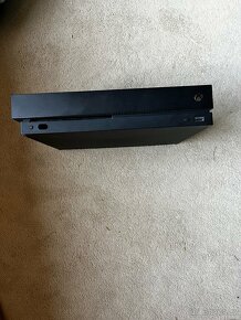 Xbox one x - 2