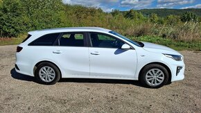 Kia Ceed 1.0 TGDi / ČR 2 / Plný servis - 2