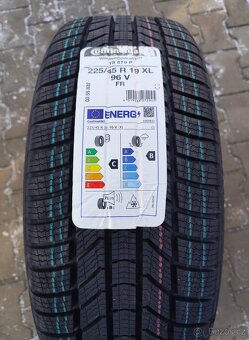 Sada nových zimních pneu Continental TS870 225/45 R19 - 2