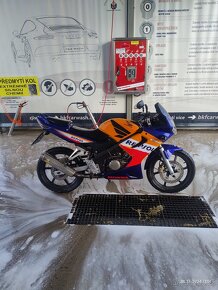 Honda cbr125r Repsol 2004 - 2