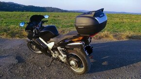 Honda VFR 800 - 2