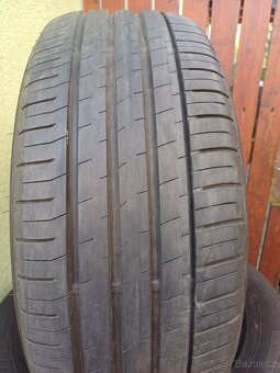 Prodám sadu letních pneu 225/55R17 Falken - 2