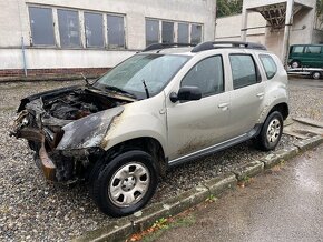 Dacia Duster 1.6i 77kw , 4x4 , 2012 - 2