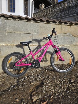 dívčí kolo Specialized Hotrock 20" - 2