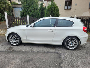 Krásné BMW 118d E81 3 dveře. Nové rozvody, Šíbr, XENON - 2