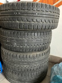 NOKIAN PNEU 205/65/16 C - 2