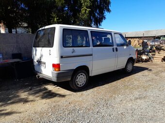 Vw transporter t4 9 místní - 2