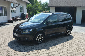 VW Touran 1,6 tdi automat - 2