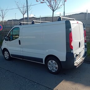 Opel Vivaro - 2