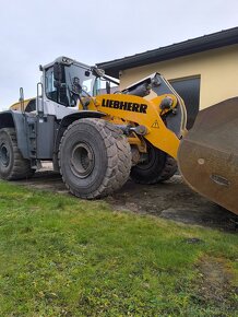 Nakladač Liebherr - 2