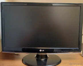 LG Flatron W2253TQ-PF 22" - 2