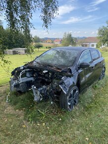 Náhradní díly z bouraného vozu Peugeot 308 GTI - 2