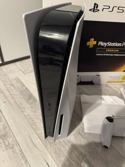 Playstation 5 s mechanikou - 2