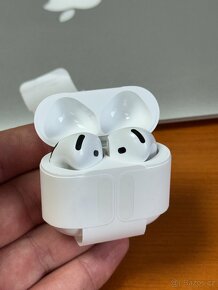 Apple AirPods 4 Nové, rok v zaruce - 2