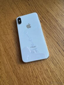 Apple iPhone X 64GB Silver v Top stavu - 2