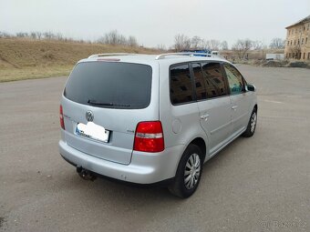 PRODÁM KRÁSNÝ VŮZ VOLKSWAGEN TOURAN 2.0 TDI - 2