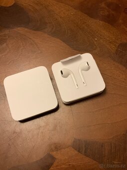 Apple EarPods sluchátka - Lightning konektor - 2