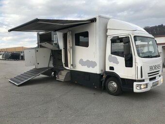 Přepravník koní + obytná vestavba Iveco - 2