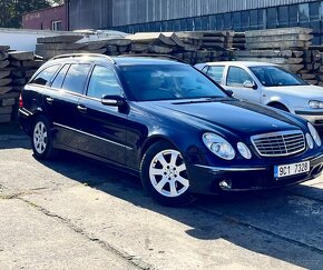 Mercedes Benz E270 - 2