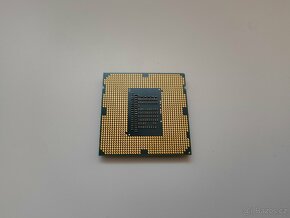 Intel Core i3-3220 3.30GHZ - 2