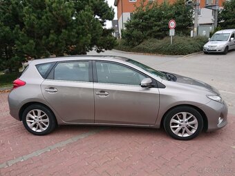 Toyota Auris 2.0 D-4D Active 12/2013 - 2