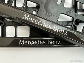 Mercedes Benz podložky pod SPZ - 2