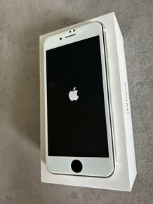 Apple Iphone SE bílý pěkný stav + sklo a obal flip - 2