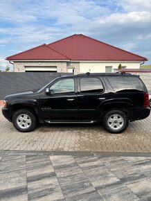 Chevrolet Tahoe - 2